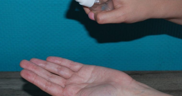Przepis (DIY) naturalny spray do dezynfekcji rąk